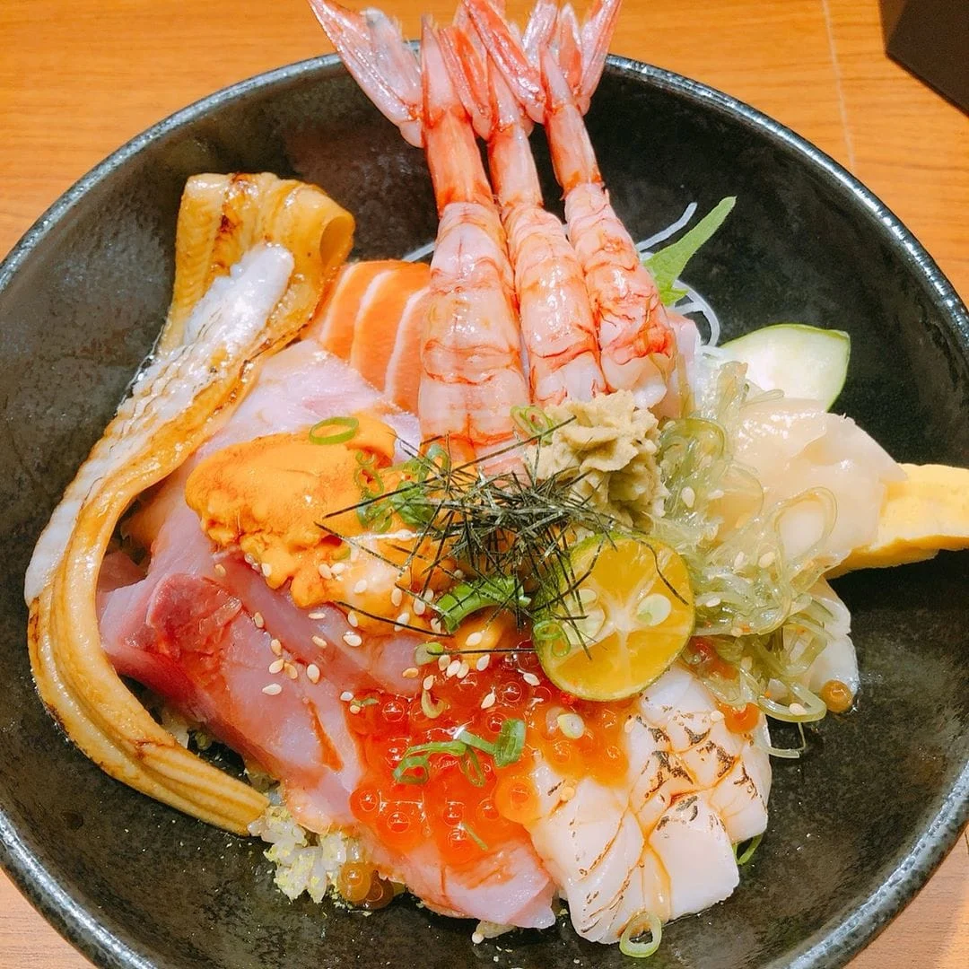 透過味蕾遊走日本各地!用心傳遞職人精神的日式定食專賣店|味擂家 みらい家